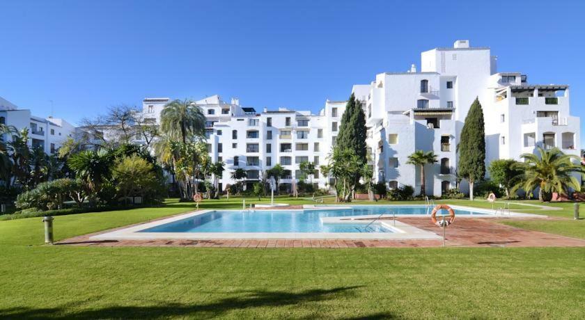 Jardines Del Puerto Apartamento Marbella Exterior foto